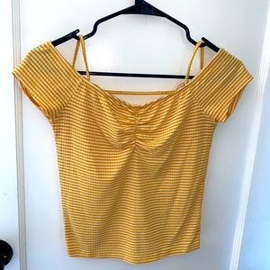 Yellow crop top - COTTON ON size Medium